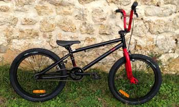 cycles et nature : magasin de vente et de reparation de velo a bordeaux, GT bicycles bmx dirt air