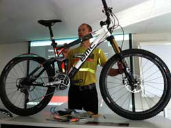 Test Trailfox carbone 2012 cycles et nature : magasin de vente et de reparation de velo a bordeaux, bmc 2012