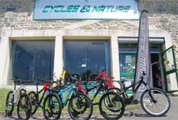 cycle, cycles et nature : magasin de vente et de reparation de velo a bordeaux, commencal, 