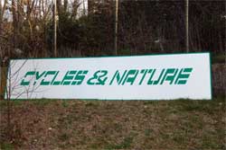 cycles et nature : magasin de vente et de reparation de velo a bordeaux, nouvelle enseigne ajc publicité