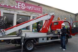 cycles et nature : magasin de vente et de reparation de velo a bordeaux, nouvelle enseigne ajc publicité