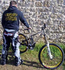 nono, lapierre, dh 920, team cycles et nature