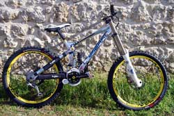 nono, lapierre, dh 920, team cycles et nature