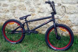 cycles et nature : magasin de vente et de reparation de velo a bordeaux, frenchys, bmx We The People 2011