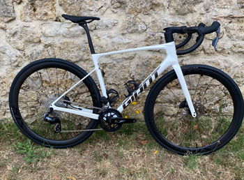 cycle, cycles et nature : magasin de vente et de reparation de velo a bordeaux GIANT 2026