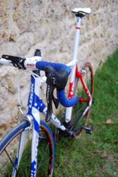 cycles et nature : magasin de vente et de reparation de velo a bordeaux, look cadre 595 premium usa 2010