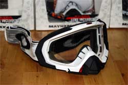 cycle, cycles et nature : magasin de vente et de reparation de velo a bordeaux, lunette et masque oakley mtb, vtt, dh, velo de route, mx, mayem  mx white