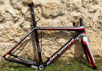cycles et nature : magasin de vente et de reparation de velo a bordeaux, Cadre Route Carbone Bargamont