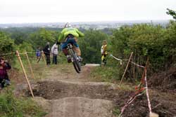 cycles et nature : magasin de vente et de reparation de velo a bordeaux, Coupe d'Aquitaine de DH à Sainte Croix du Mont 2010
