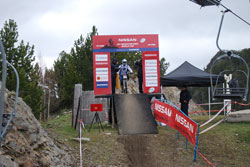 cycles et nature a vallnord pour la dh cup