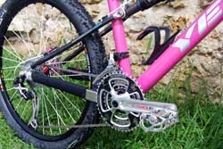 cycle, cycles et nature : magasin de vente et de reparation de velo a bordeaux, yeti alloy pink, hope x2 pink girly