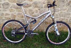 cycle, cycles et nature : magasin de vente et de reparation de velo a bordeaux, vtt yeti 575