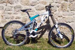 cycle, cycles et nature : magasin de vente et de reparation de velo a bordeaux,  vtt yeti dh 230